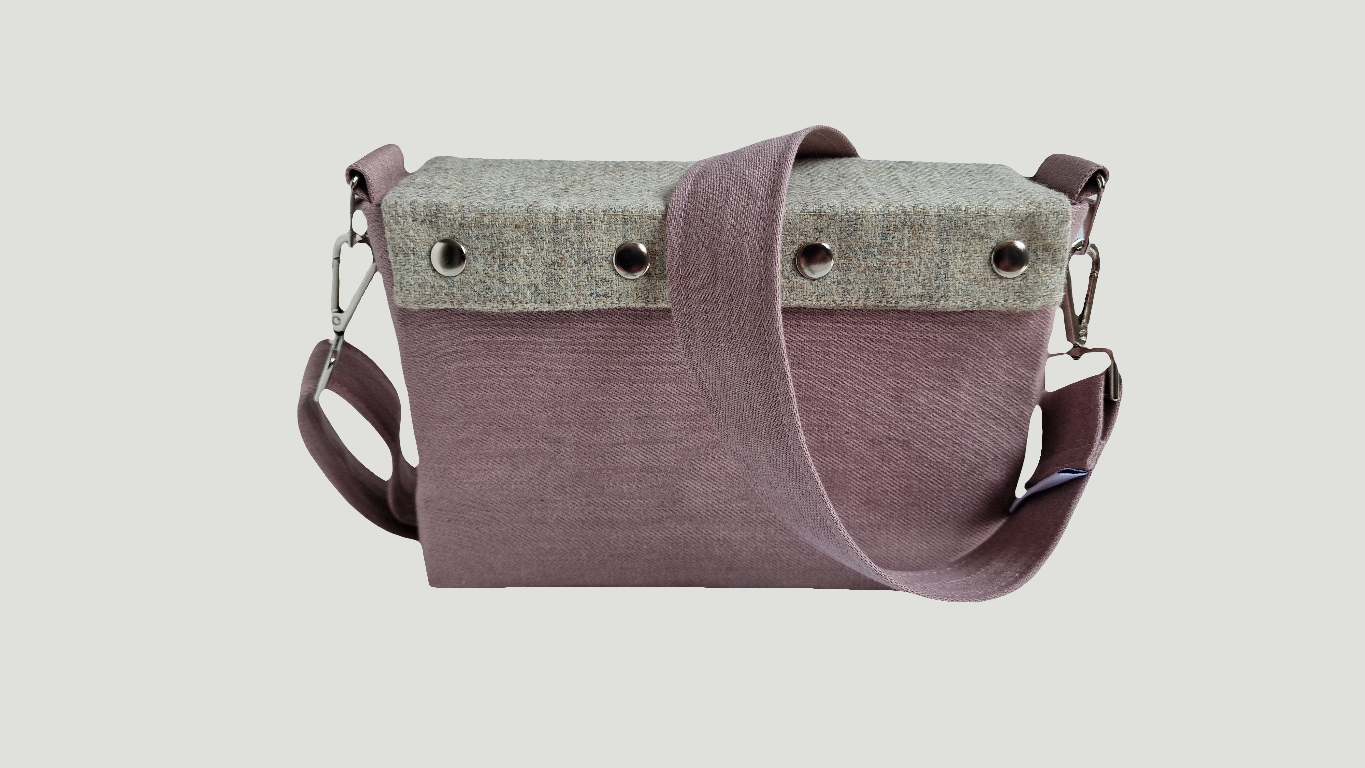 The Ark Lane Crossbody - Pink & Cream